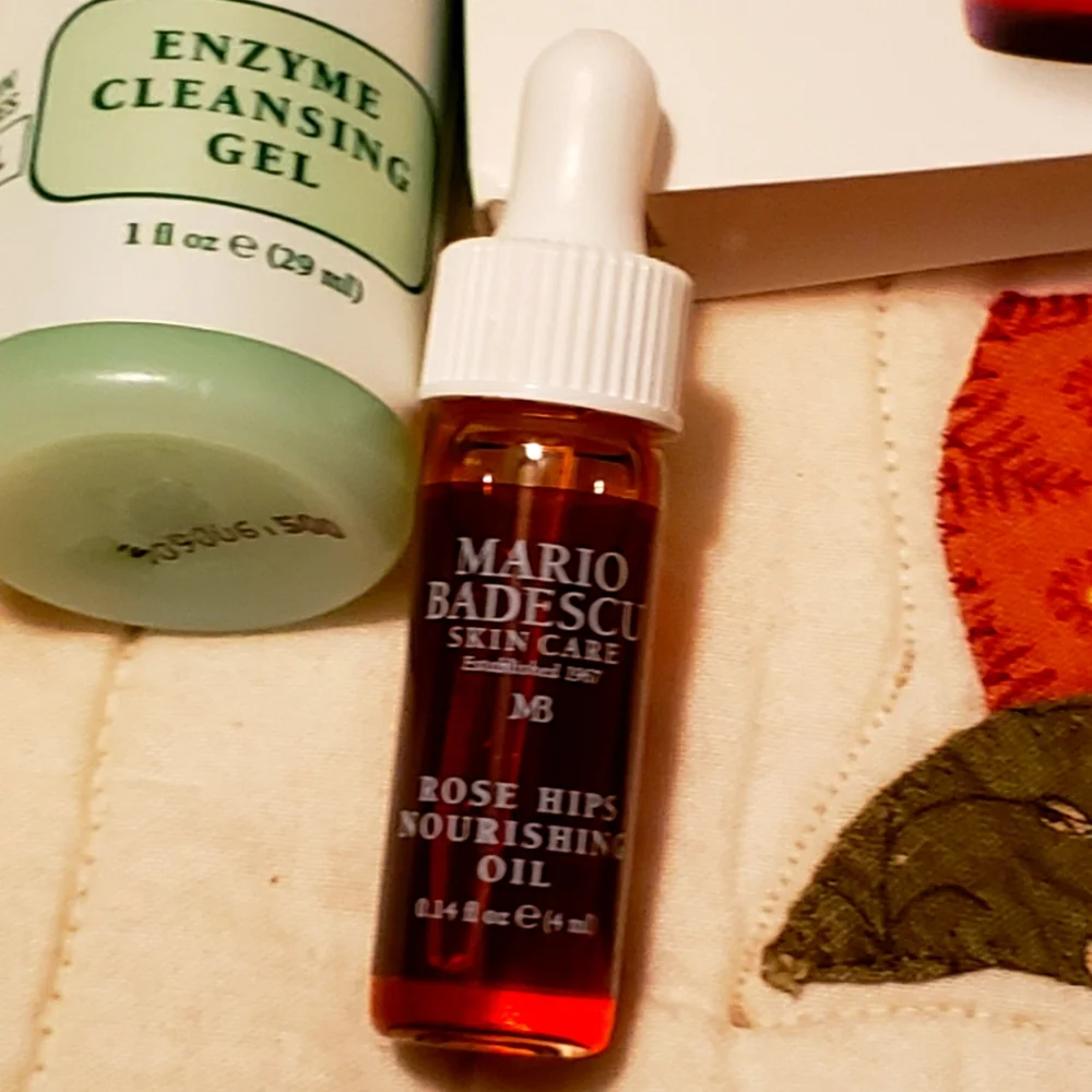 Mario Badescu Freeman Sephora First Aid Beauty Medicube Self Care Bundle - Picture 3 of 12